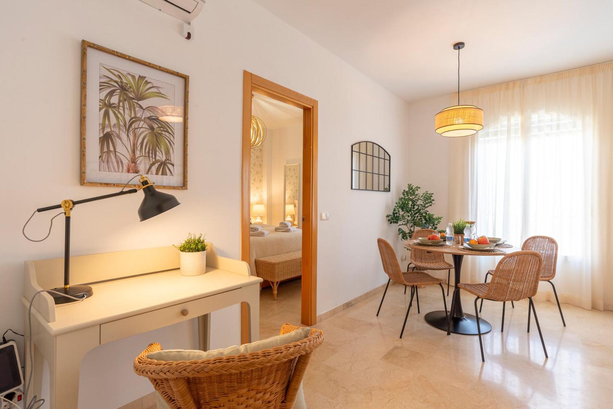 Apartment & Pool In Malaga City Center Exterior photo